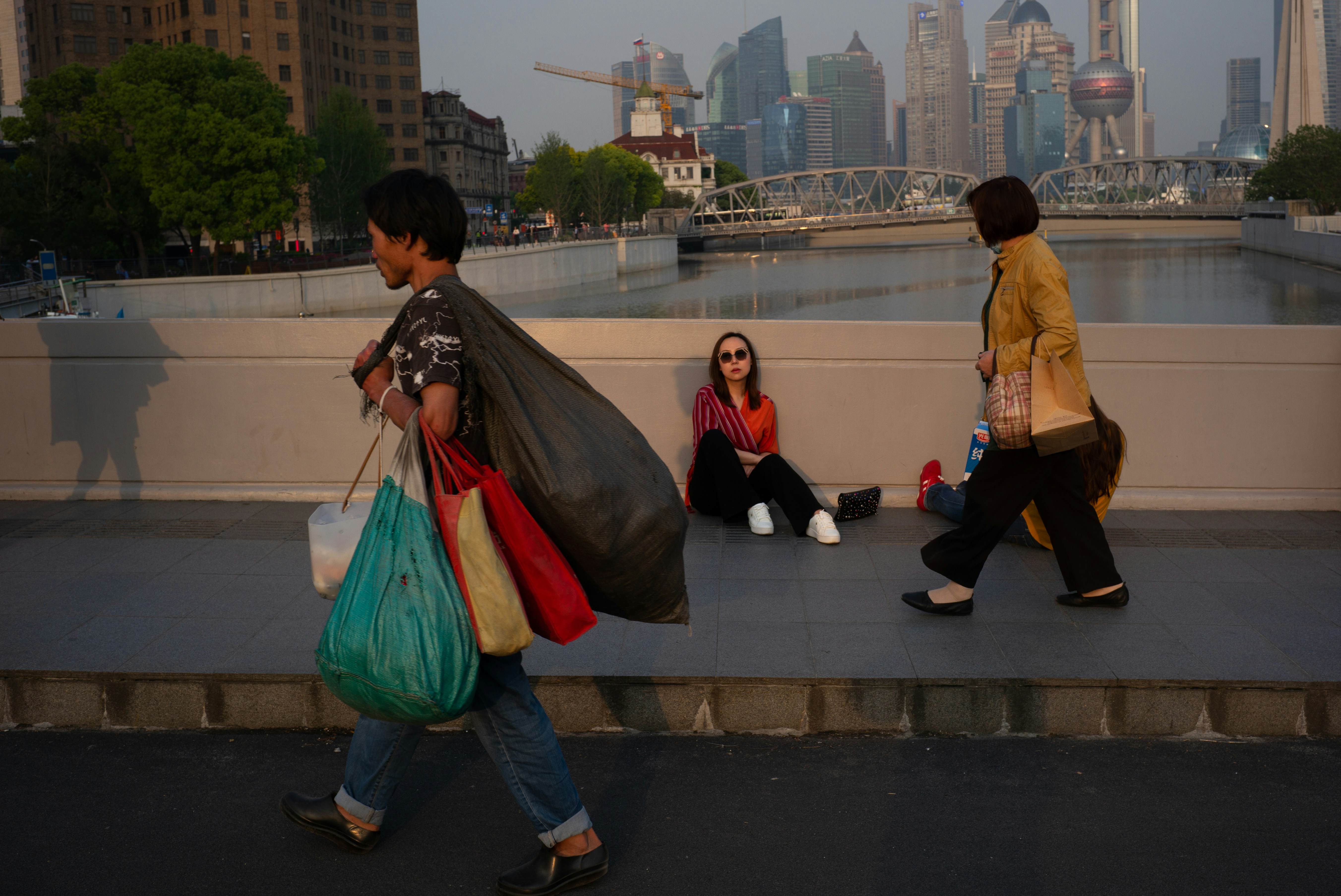 Globalização e Desigualdade: O Desenraizamento Cultural