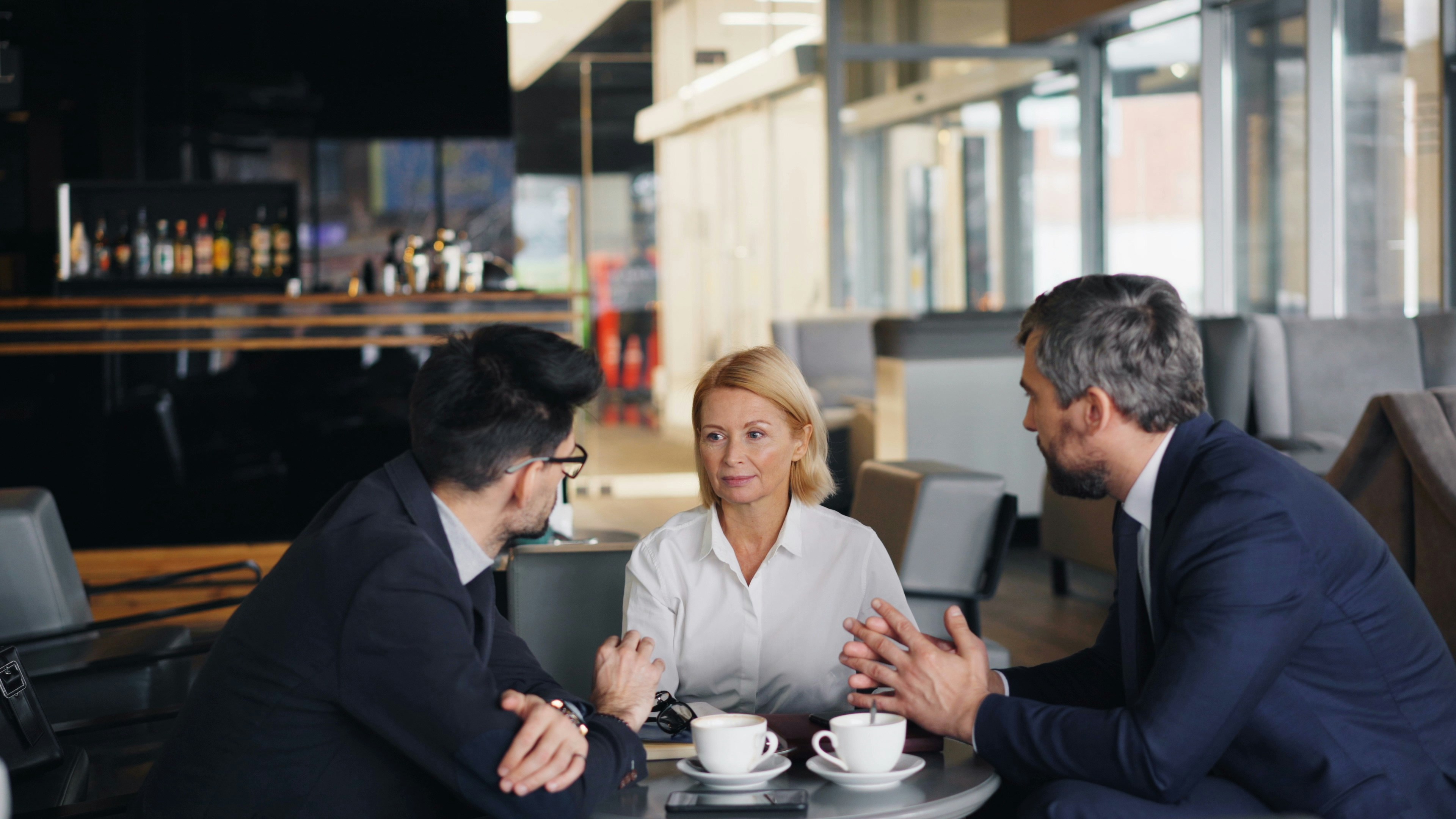 Networking e Atualização: A Importância do Relacionamento nas Carreiras de Gestão