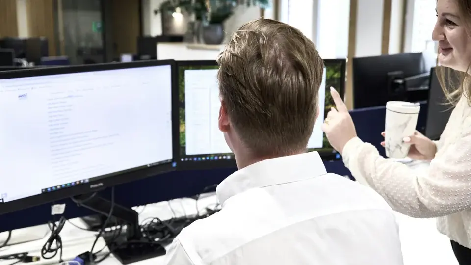 Self-Service Analytics: Empoderando Líderes de Negócios